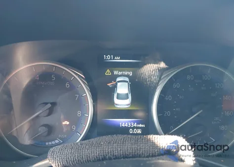 2014 Infiniti Q50 Hybrid Sport z USA, uszkodzony, nr VIN JN1AV7AR8EM701710